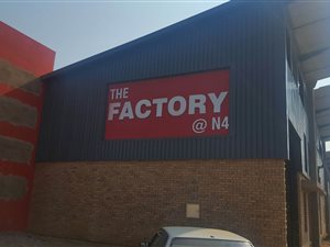 674 m² Industrial space in Faerie Glen
