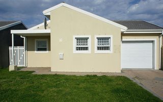 3 Bedroom House in Blue Downs