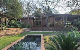 5 Bedroom House in Waterkloof Ridge