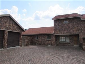 3 Bedroom Cluster in Johannesburg North