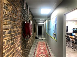 1693 m² Commercial space in Willow Park Manor