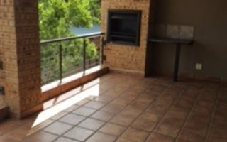 2 Bedroom Apartment in Carlswald North Estate