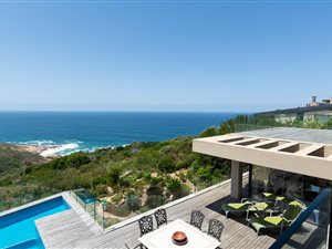 5 Bed House in Oubaai and surrounds
