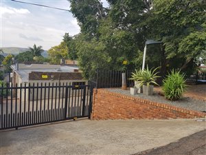 4 Bed House in Claremont