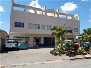 1140 m² Retail Space in Reservoir Hills