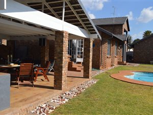 4 Bed House in Highveld
