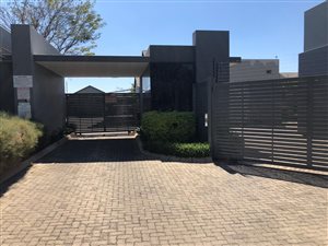2 Bed Townhouse in Menlo Park