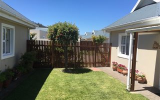 1 Bedroom Simplex in Sedgefield