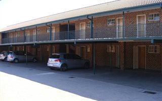 Bachelor apartment in Rietfontein