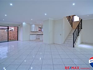 3 Bed Cluster in Bartlett