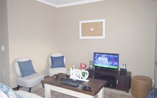 2 Bedroom Apartment in Brackenfell Central