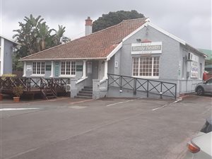 105 m² Commercial space in Kloof