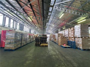 860 m² Industrial space in Mobeni