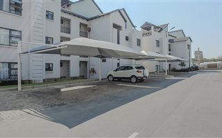 2 Bedroom Apartment in Dainfern