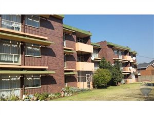 2 Bed Apartment in Vanderbijlpark SW1