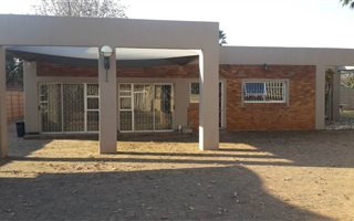 1 Bedroom Apartment in Delmas
