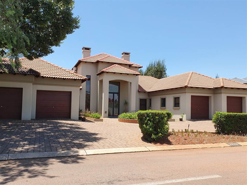 3 Bed House for sale in Irene Farm Villages | T2688109 ...