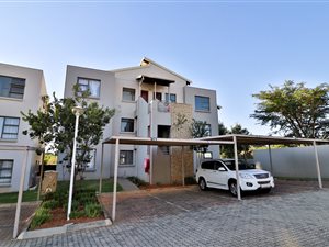 3 Bed Apartment in Greenstone Hill