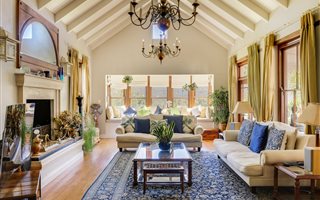 5 Bedroom House in Hout Bay and surrounds