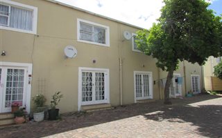 2 Bedroom Townhouse in Grahamstown Central