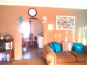 3 Bed House in Edelweiss