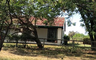 2 Bedroom Garden Cottage in Lanseria and surrounds