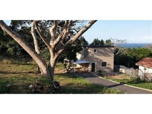 2 Bed House in Blythedale Beach