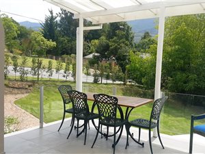 6 Bed House in Fernridge