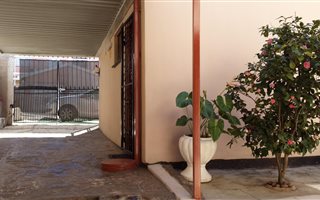 3 Bedroom House in Newlands West
