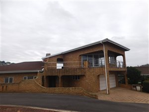 3 Bed Townhouse in Amanzimtoti