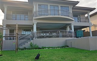 5 Bedroom House in Shelly Beach