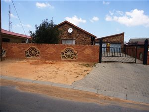 4 Bedroom House in Soshanguve