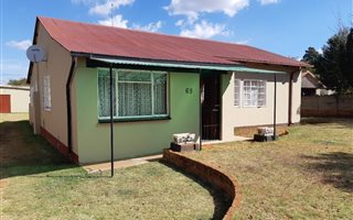 3 Bedroom House in Rothdene
