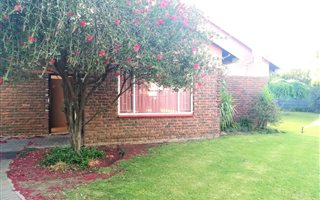 4 Bedroom House in Falcon Ridge