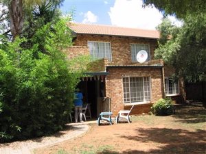 3 Bed Apartment in Highveld