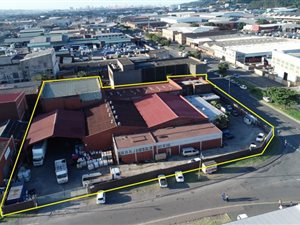 Commercial space in Mobeni