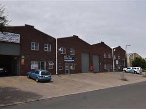 195 m² Industrial space in Durbanville Central