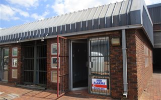 390 m² Industrial space in Middelburg Central