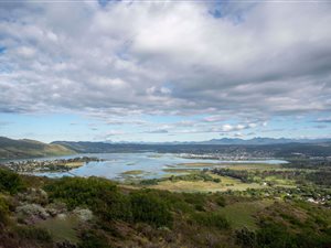 1070 m² Land available in Fernwood