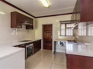 2 Bed Apartment in Summerset