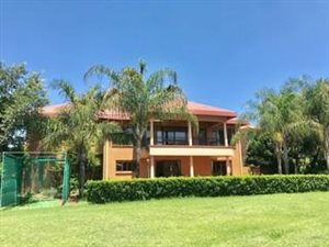 4 Bed House in Silver Lakes Golf Estate
