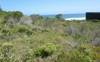 527 m² Land available in Pienaarstrand
