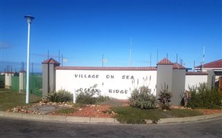 980 m² Land available in Village On Sea