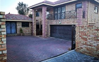4 Bedroom Cluster in North Riding
