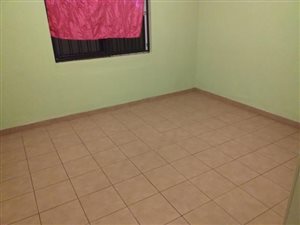 2 Bed Garden Cottage in Bramley
