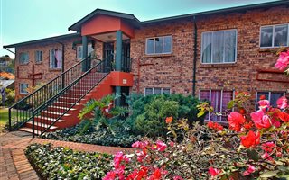 3 Bedroom Apartment in Rangeview
