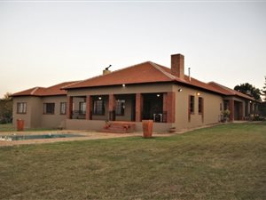 1 ha Farm in Mnandi AH