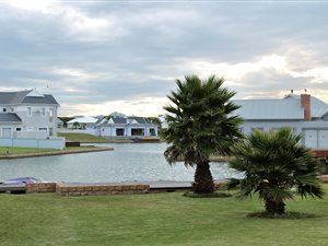 2 Bed Apartment in Marina Martinique