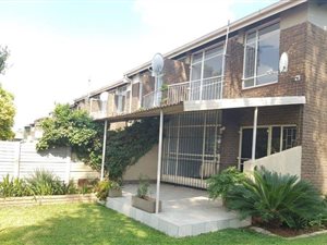 3 Bed Townhouse in Clubview
