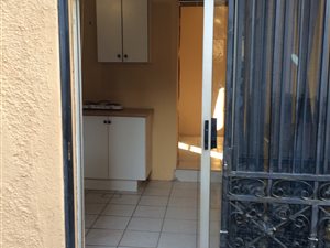 1 Bedroom Garden Cottage in Sophiatown